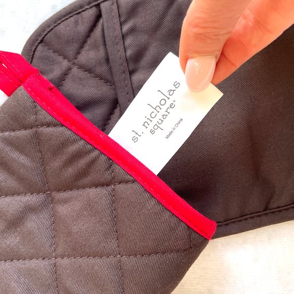 NWT XMas Oven Mitts & Potholder Set - Picture 5 of 6